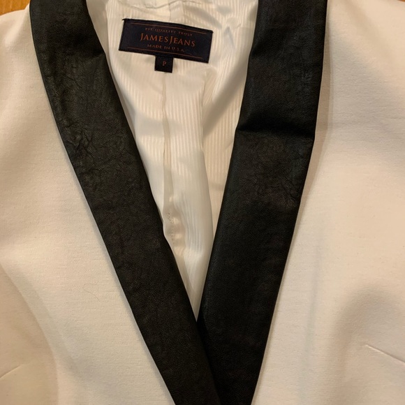 James Jeans tuxedo style blazer - Picture 2 of 4